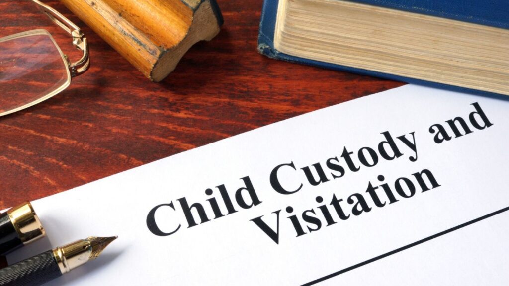 Navigating Child Custody with a Divorce Lawyer in the USA